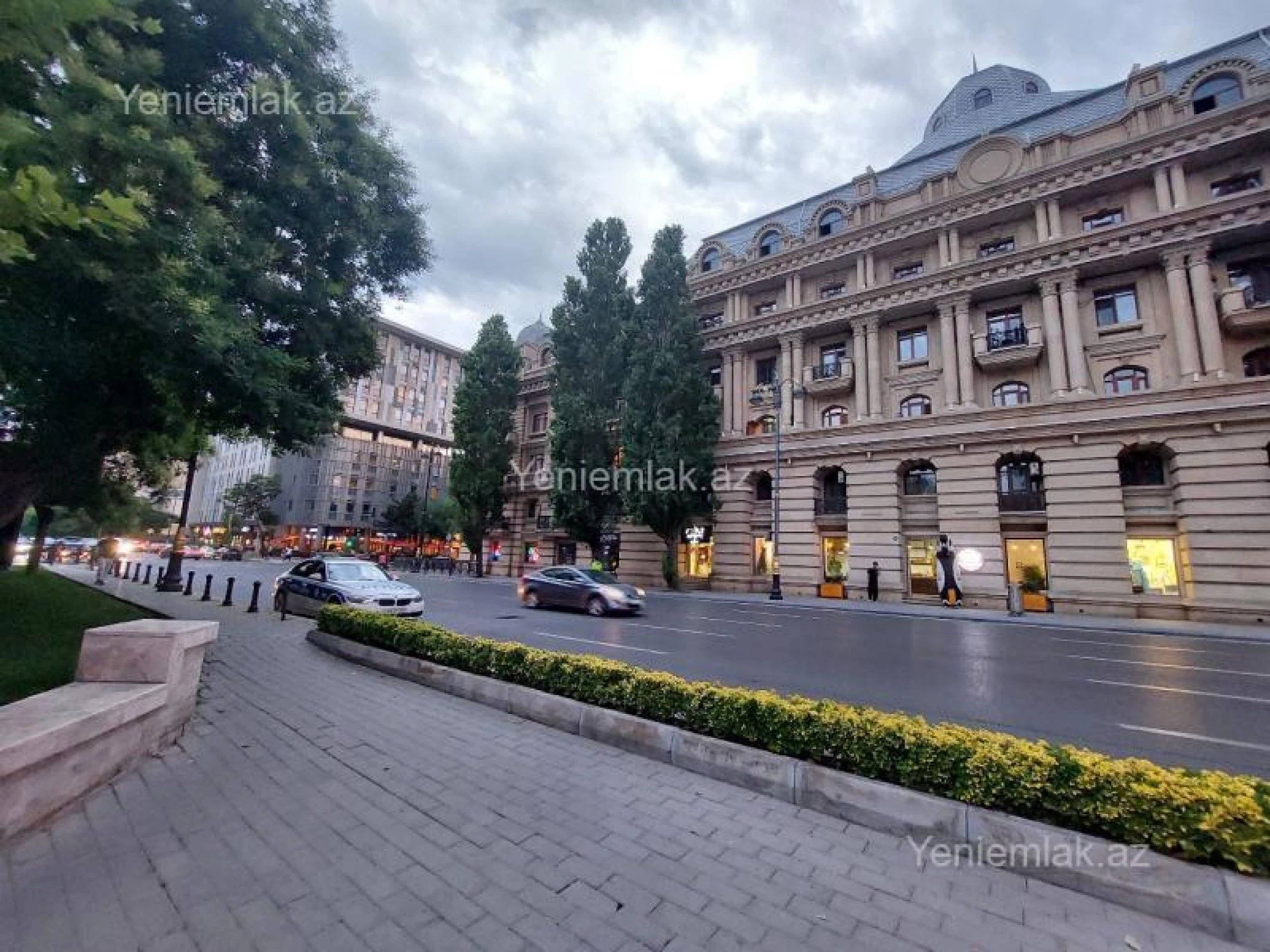 Satılır 3 otaqlı köhnə tikili 90 m²