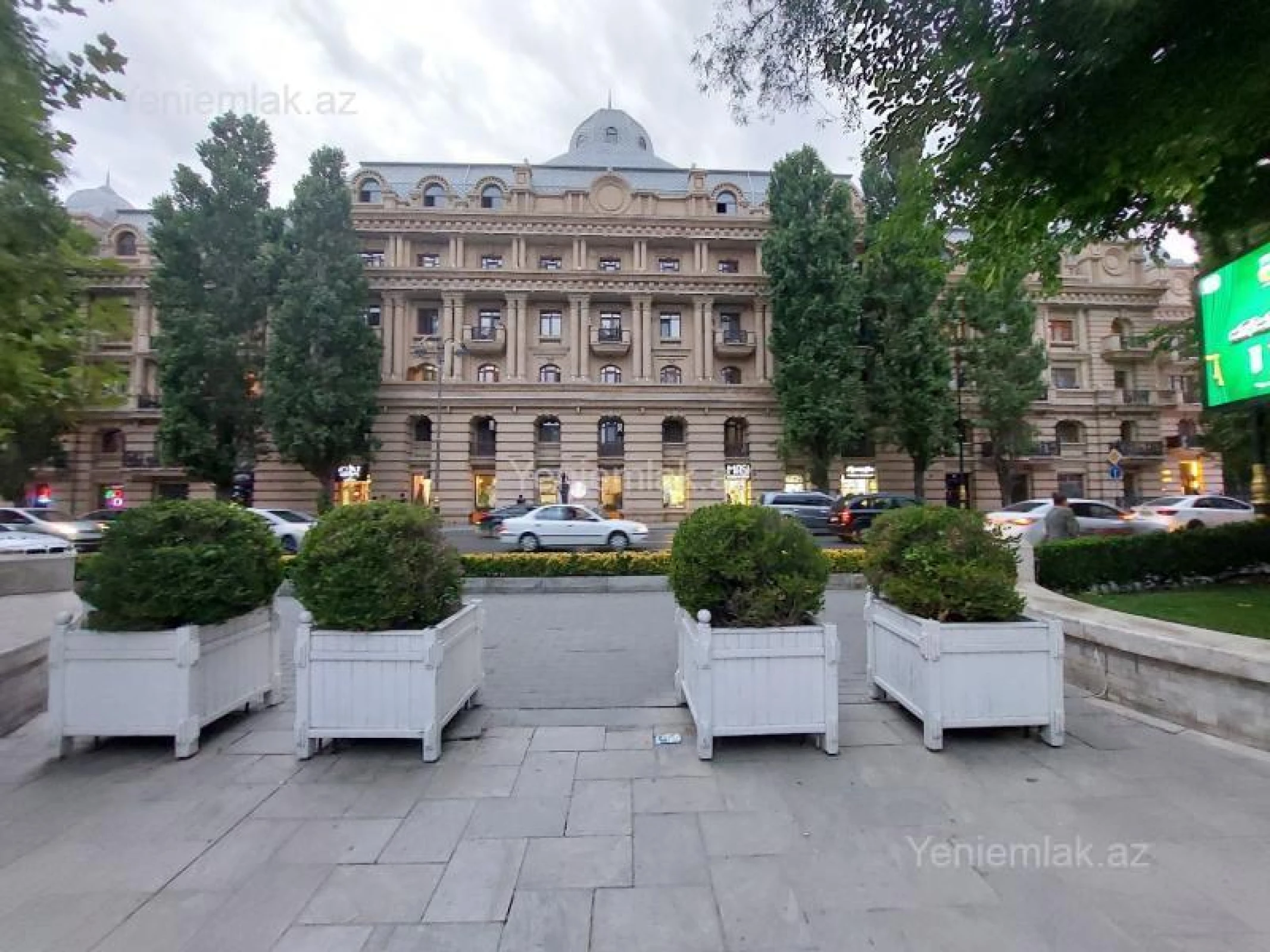 Satılır 3 otaqlı köhnə tikili 90 m²