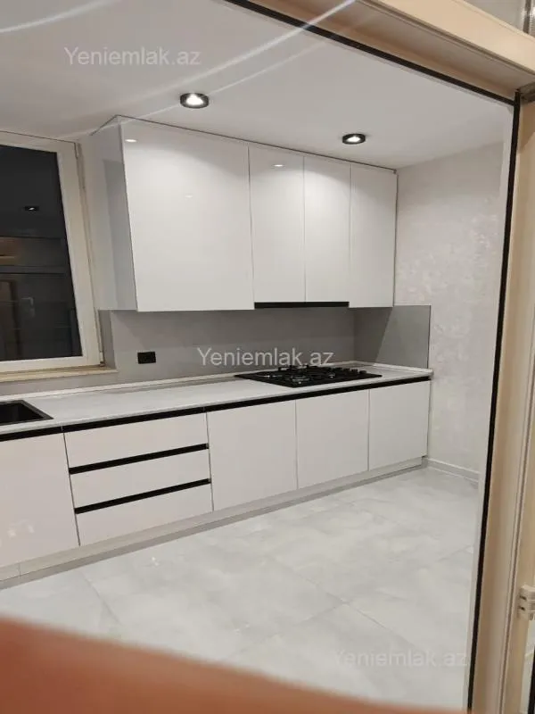 Satılır 3 otaqlı yeni tikili 86 m²