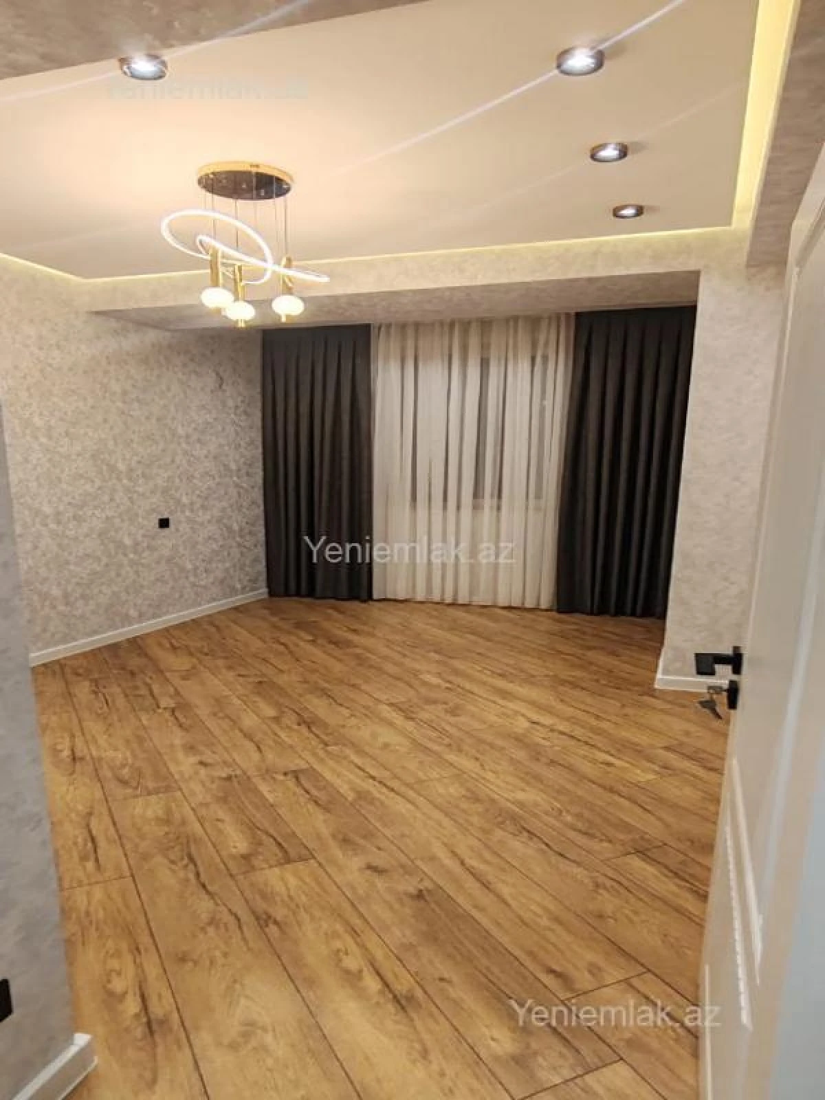 Satılır 3 otaqlı yeni tikili 86 m²