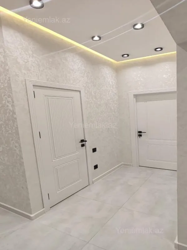 Satılır 3 otaqlı yeni tikili 86 m²