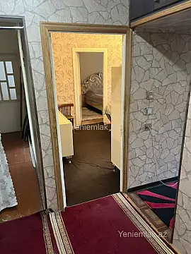 Satılır 5 otaqlı köhnə tikili 120 m²