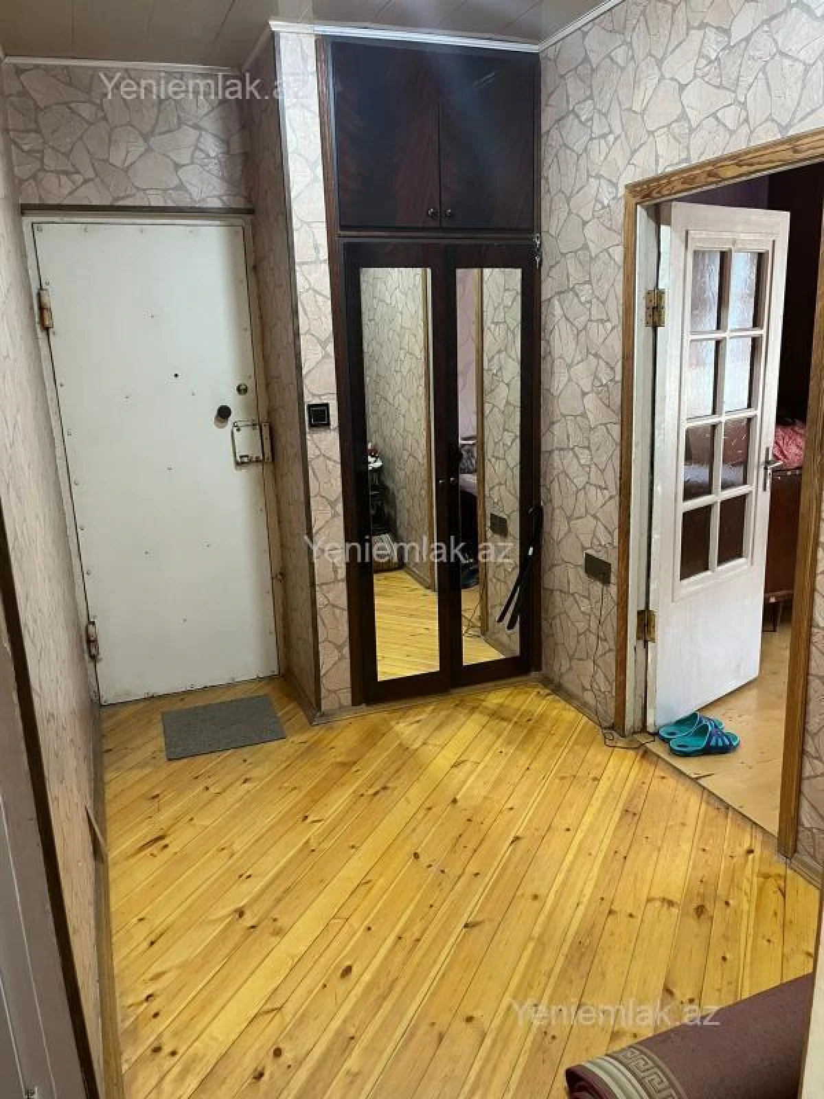 Satılır 5 otaqlı köhnə tikili 120 m²