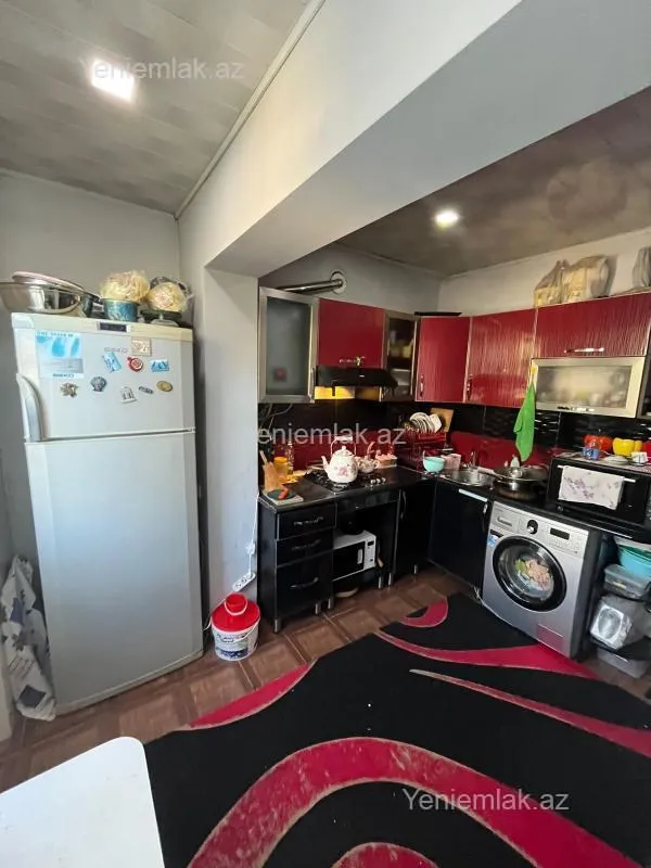 Satılır 5 otaqlı köhnə tikili 120 m²