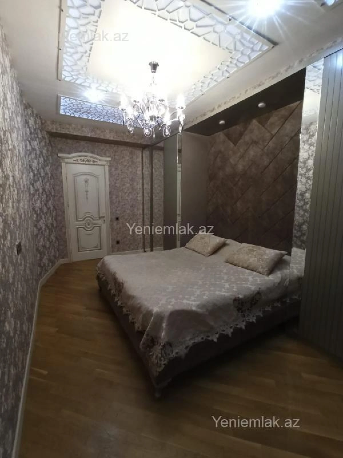 Satılır 3 otaqlı yeni tikili 90 m²