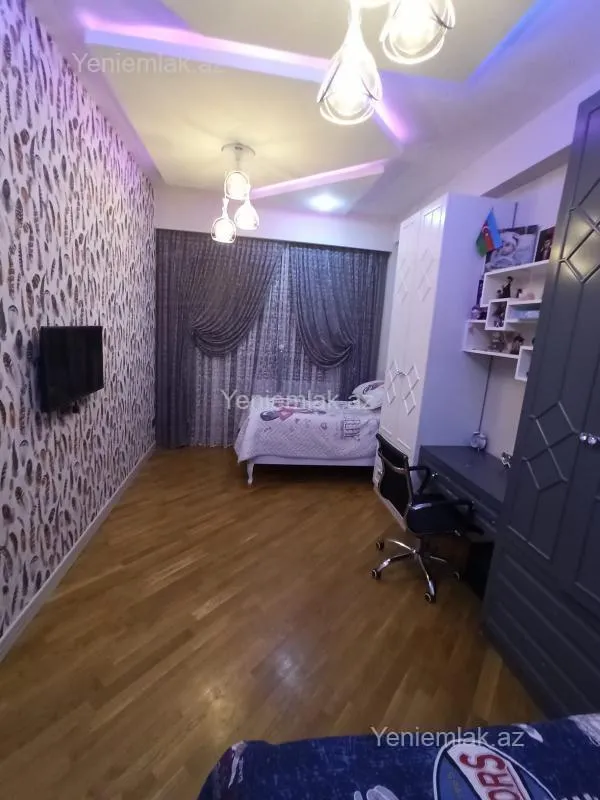 Satılır 3 otaqlı yeni tikili 90 m²