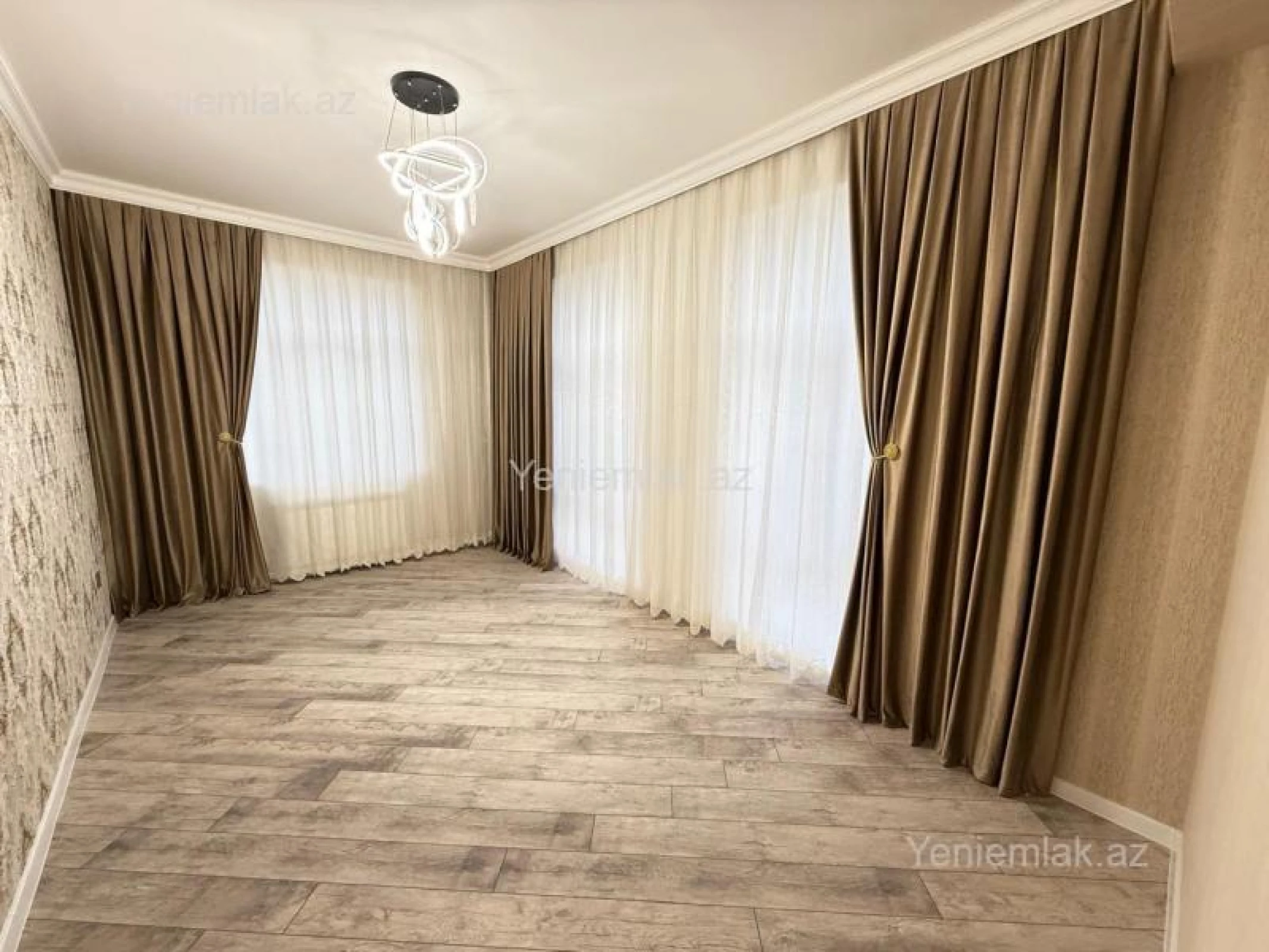 Satılır 3 otaqlı yeni tikili 100 m²