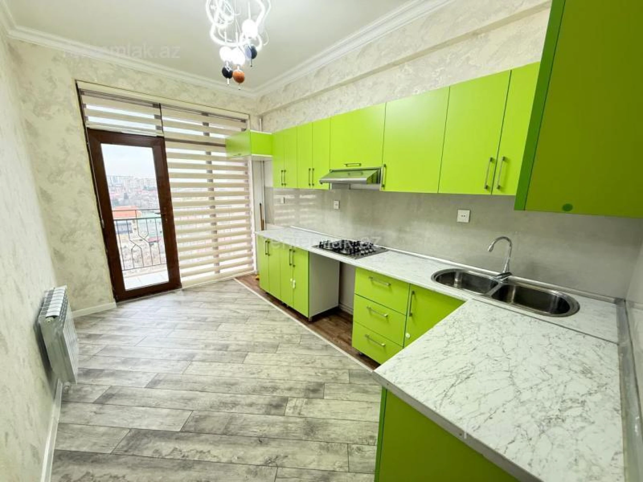 Satılır 3 otaqlı yeni tikili 100 m²