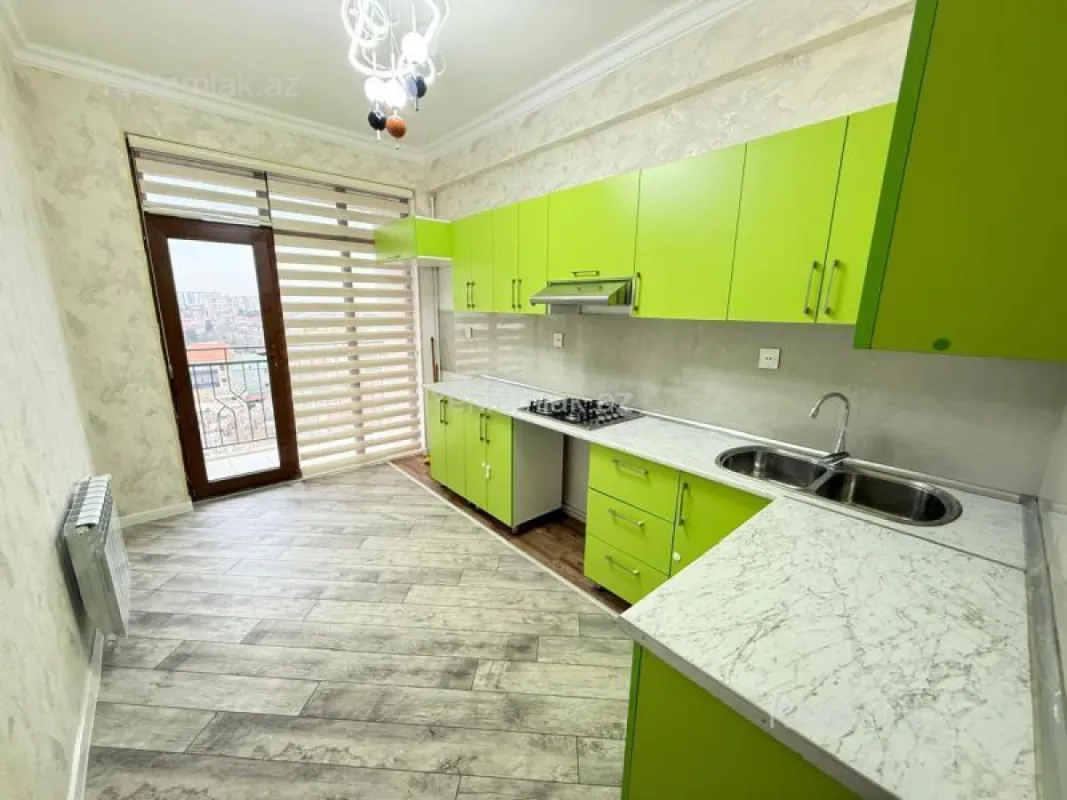 Satılır 3 otaqlı yeni tikili 100 m²