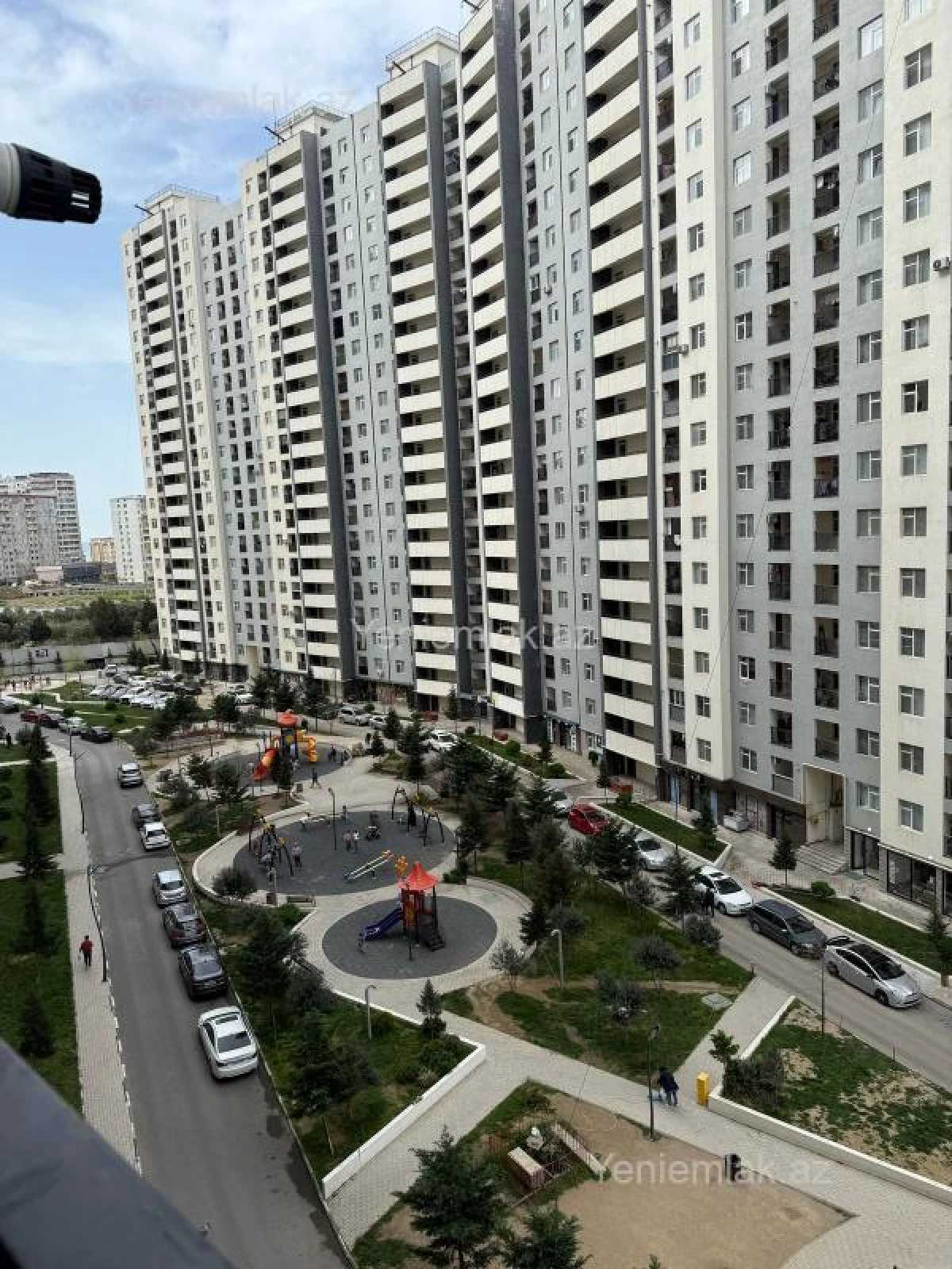 Satılır 4 otaqlı yeni tikili 155 m²