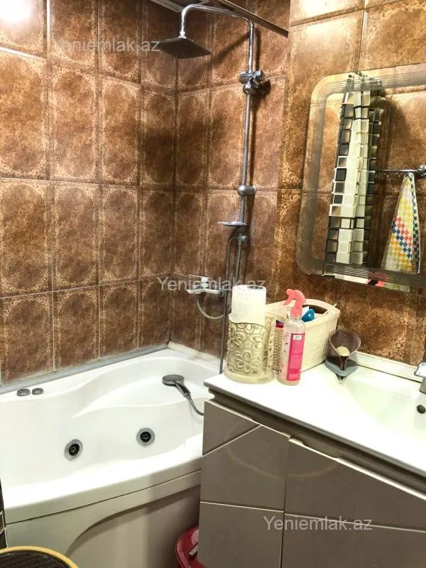 Satılır 4 otaqlı yeni tikili 115 m²