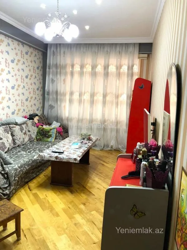 Satılır 4 otaqlı yeni tikili 115 m²