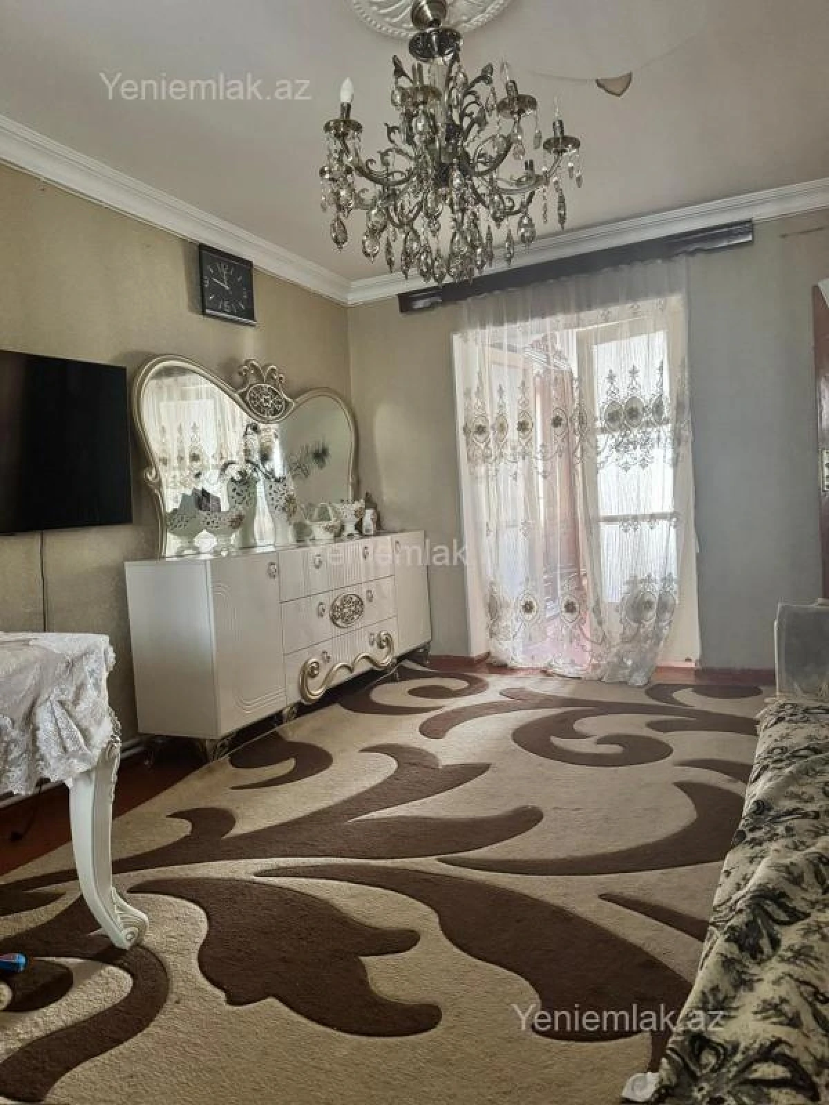Satılır 4 otaqlı köhnə tikili 90 m²
