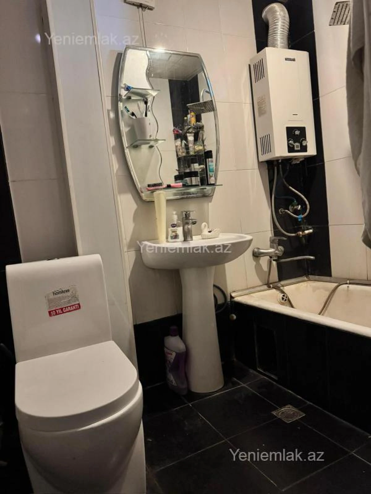 Satılır 4 otaqlı köhnə tikili 90 m²