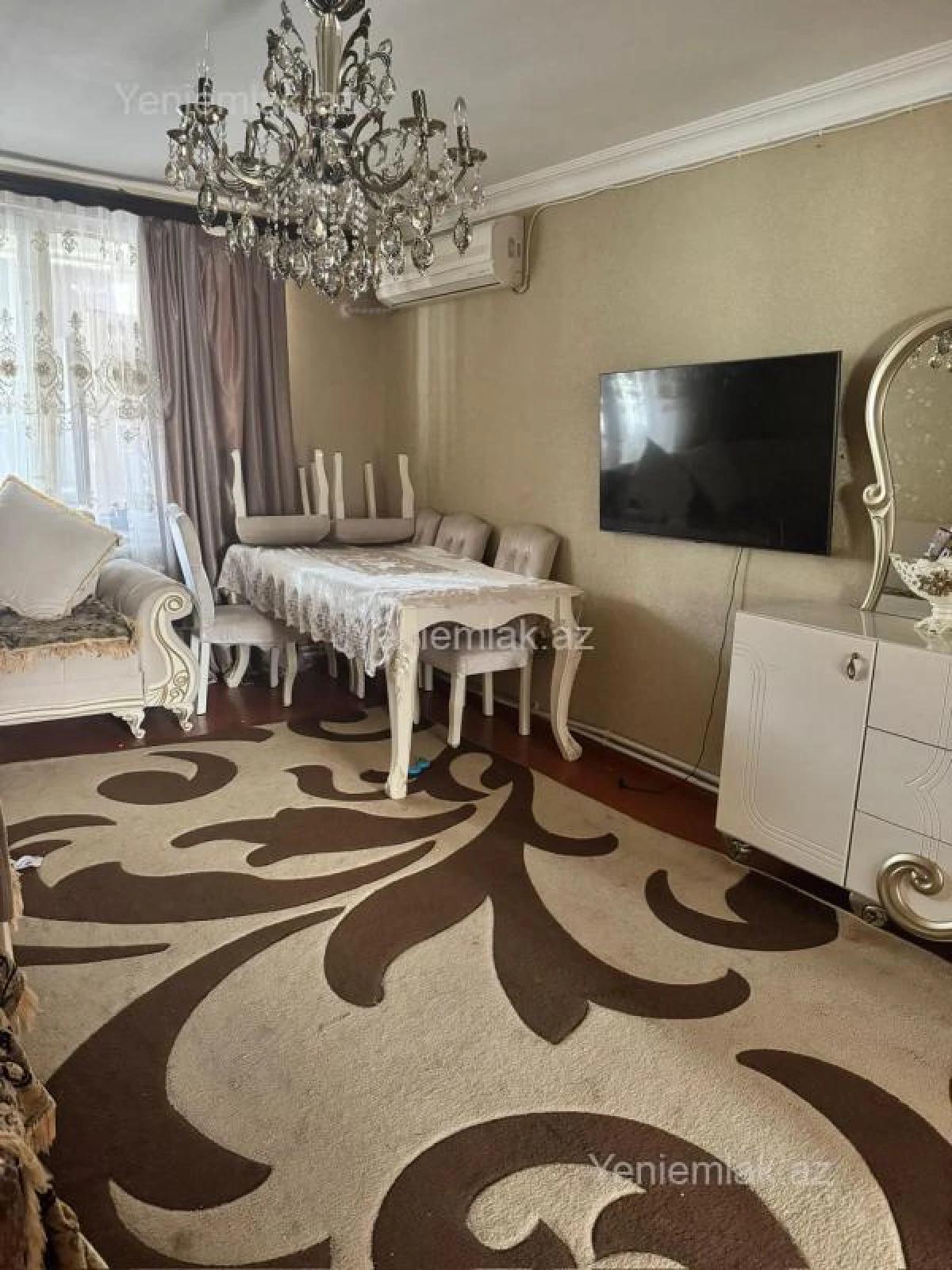 Satılır 4 otaqlı köhnə tikili 90 m²