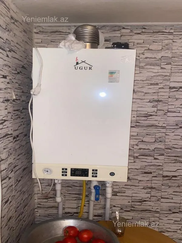 Satılır 4 otaqlı köhnə tikili 90 m²