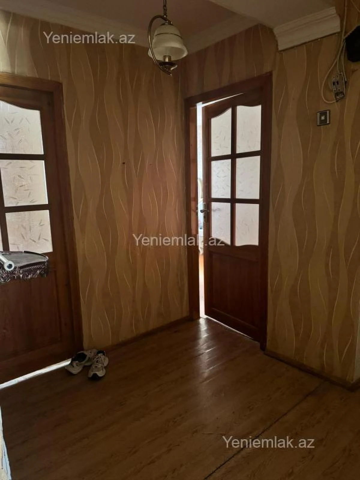 Satılır 4 otaqlı köhnə tikili 90 m²