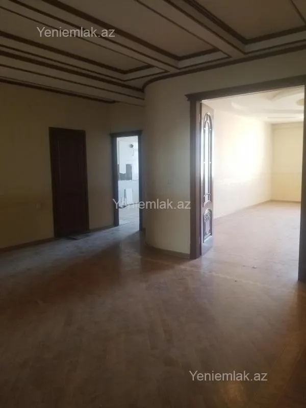 Satılır 4 otaqlı yeni tikili 215 m²