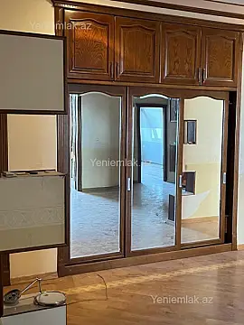 Satılır 4 otaqlı yeni tikili 215 m²