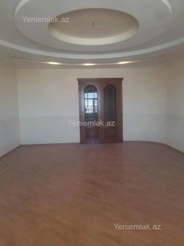 Satılır 4 otaqlı yeni tikili 215 m²
