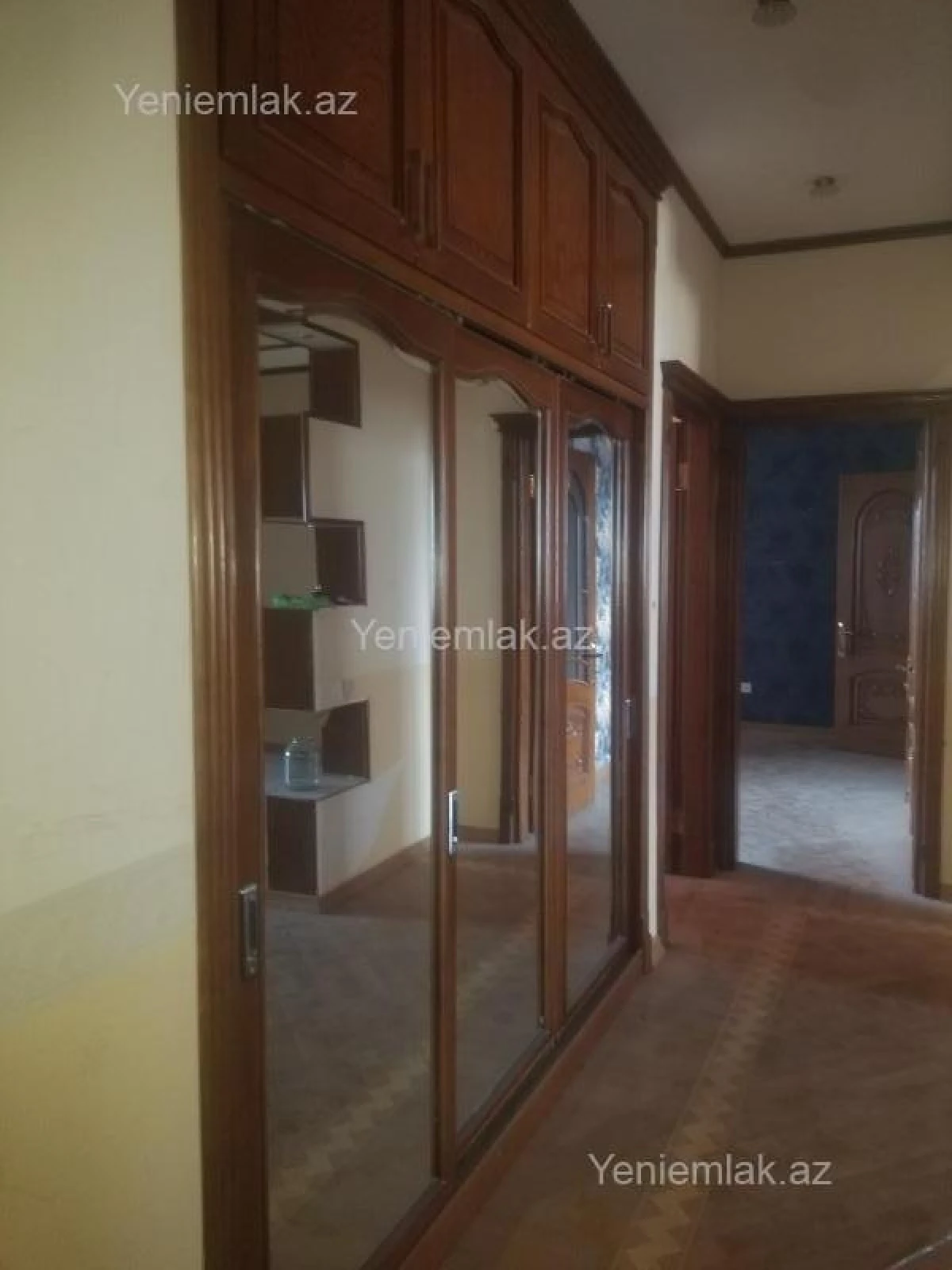 Satılır 4 otaqlı yeni tikili 215 m²