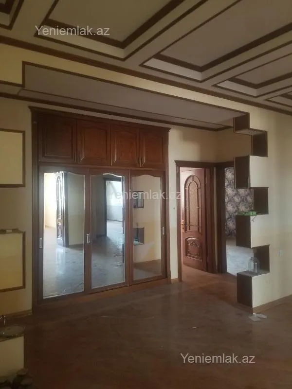 Satılır 4 otaqlı yeni tikili 215 m²