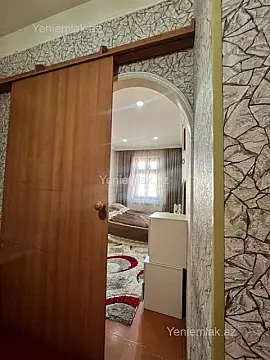Satılır 1 otaqlı köhnə tikili 42 m²