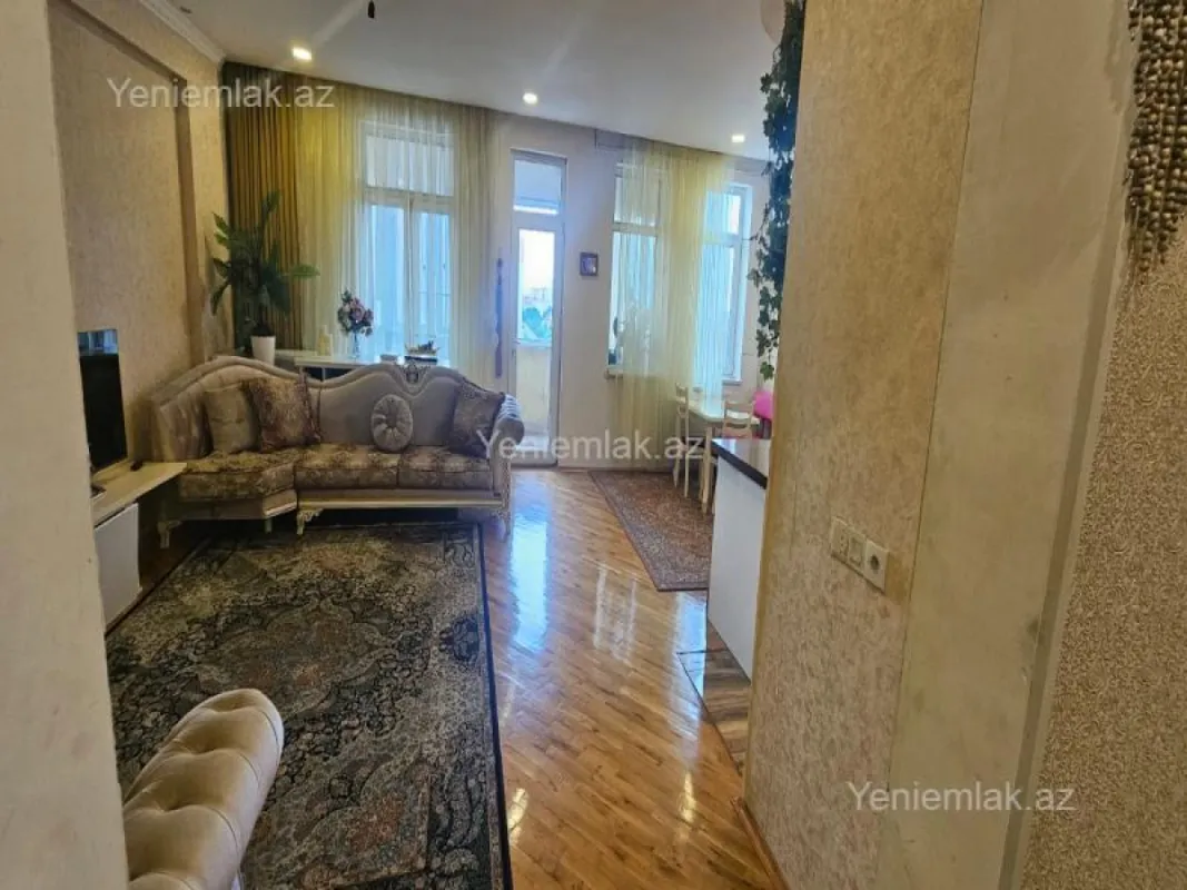 Satılır 3 otaqlı yeni tikili 115 m²