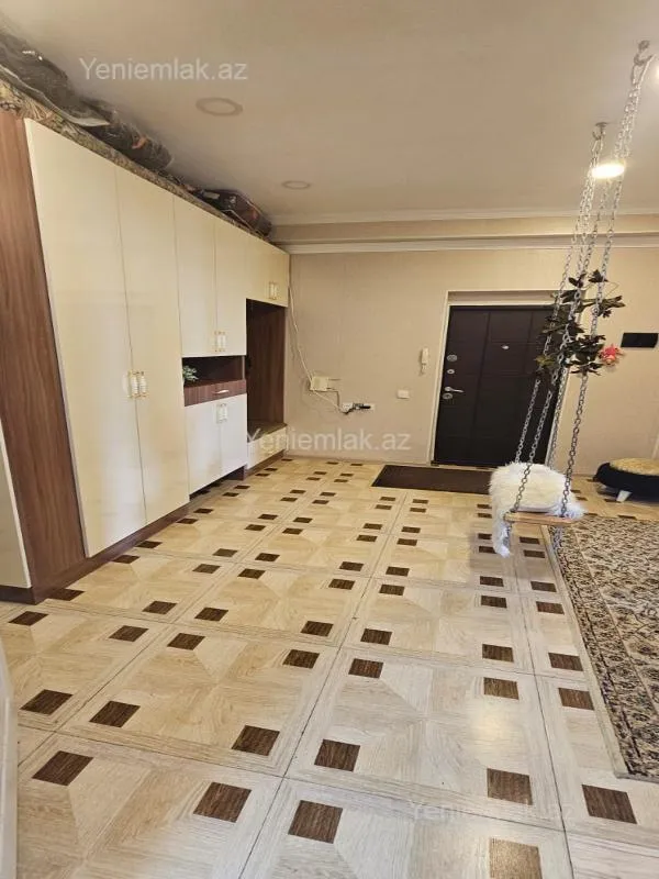Satılır 3 otaqlı yeni tikili 115 m²