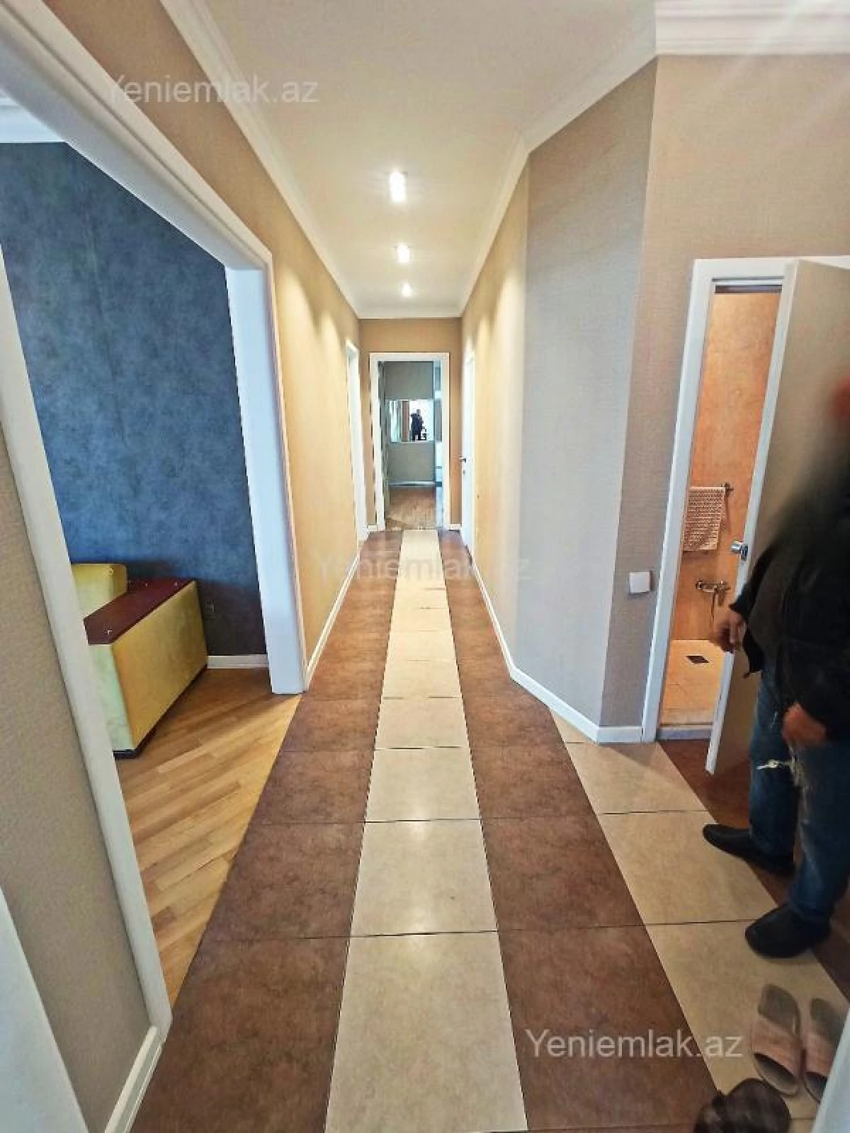 Satılır 3 otaqlı yeni tikili 130 m²