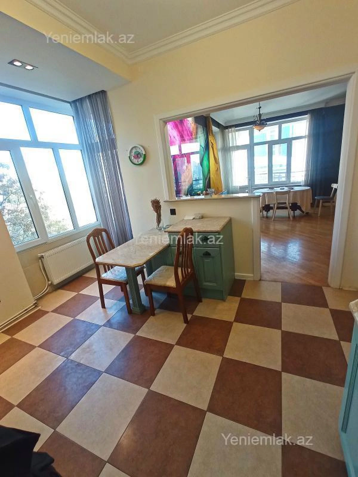 Satılır 3 otaqlı yeni tikili 130 m²