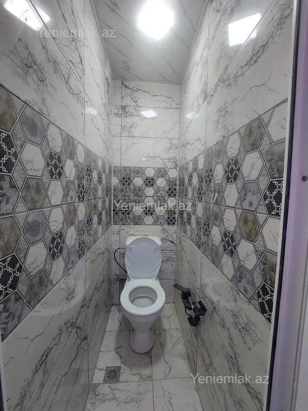 Satılır 2 otaqlı köhnə tikili 56 m²