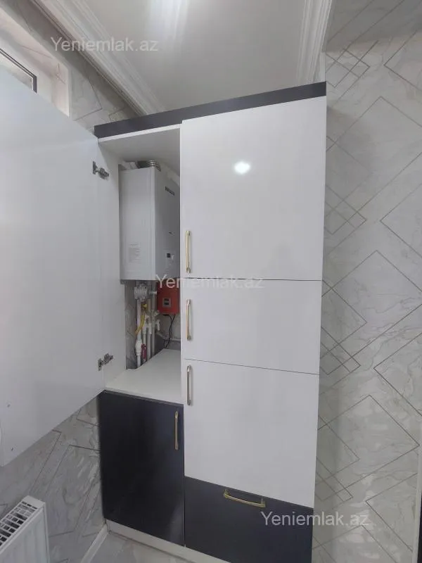 Satılır 2 otaqlı köhnə tikili 56 m²