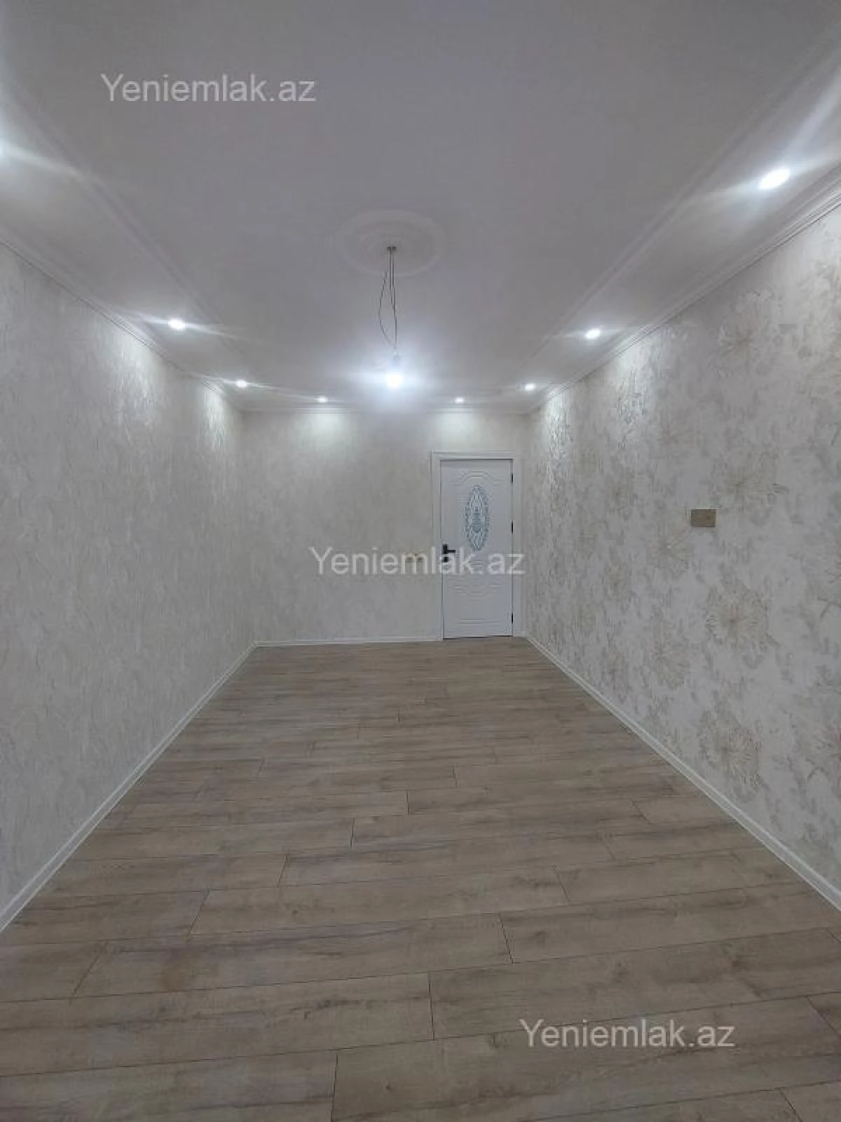 Satılır 2 otaqlı köhnə tikili 56 m²
