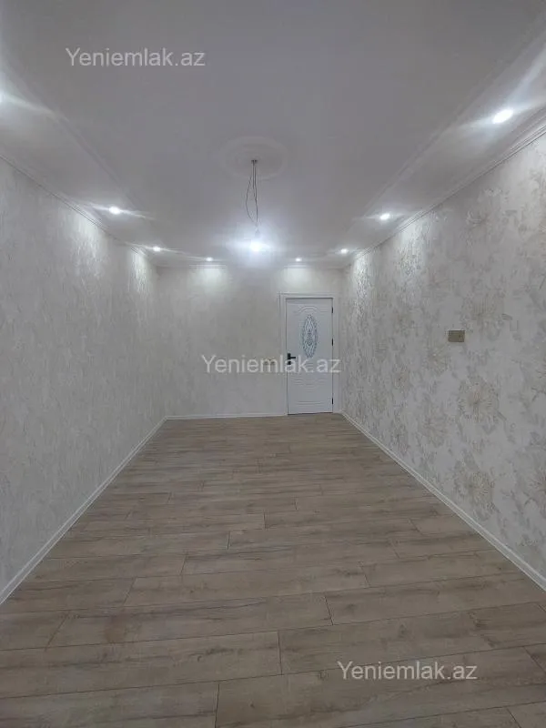 Satılır 2 otaqlı köhnə tikili 56 m²