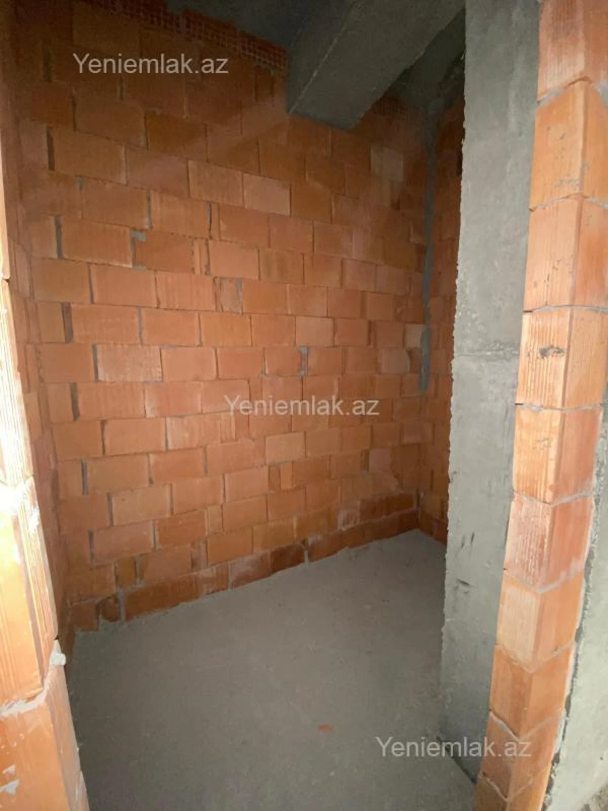 Satılır 2 otaqlı yeni tikili 77 m²