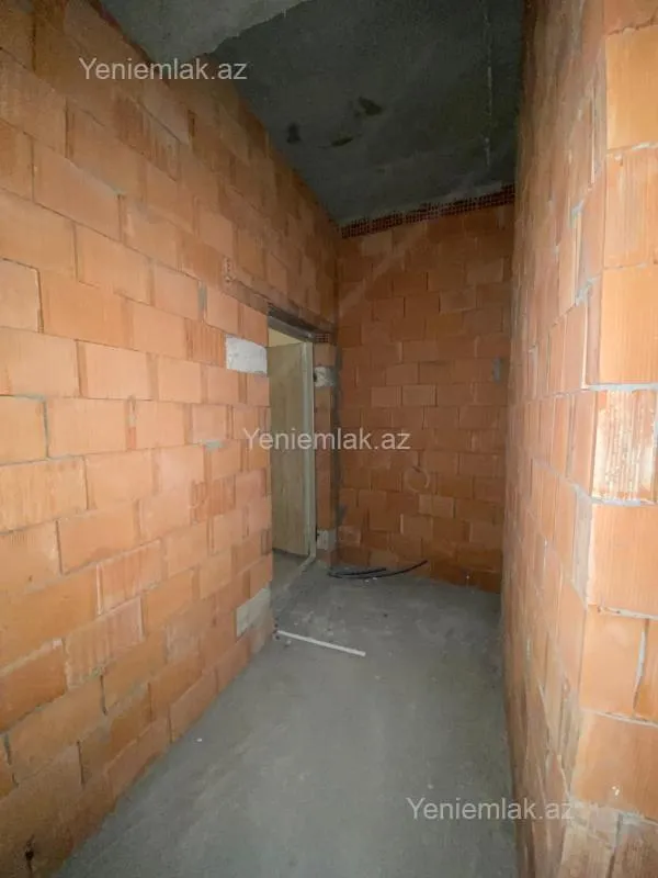 Satılır 2 otaqlı yeni tikili 77 m²