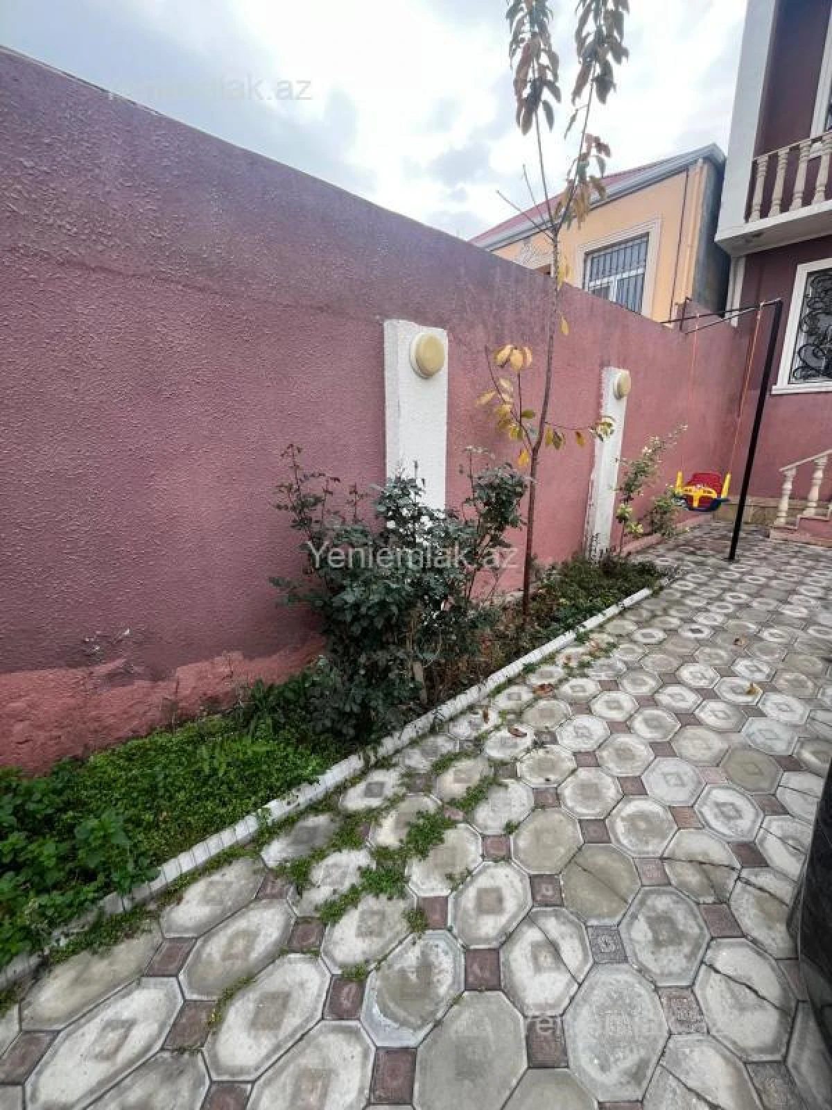 Satılır 4 otaqlı həyət evi 120 m²