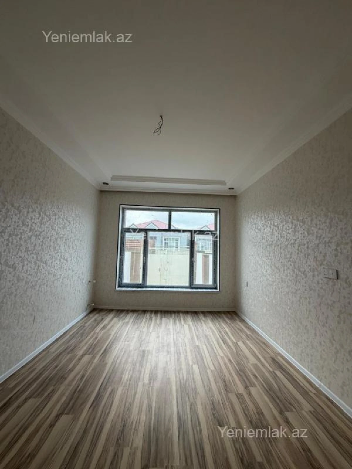 Satılır 4 otaqlı həyət evi 100 m²