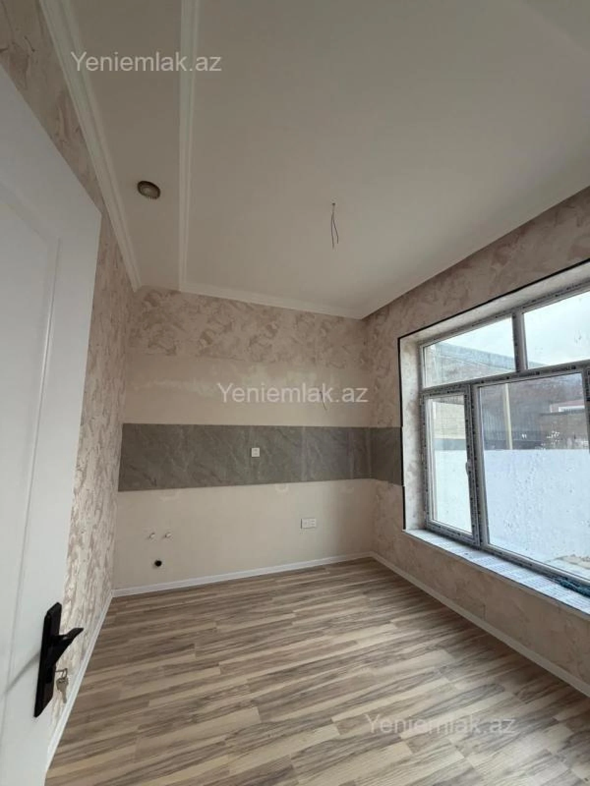 Satılır 4 otaqlı həyət evi 100 m²