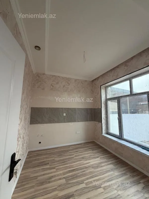 Satılır 4 otaqlı həyət evi 100 m²