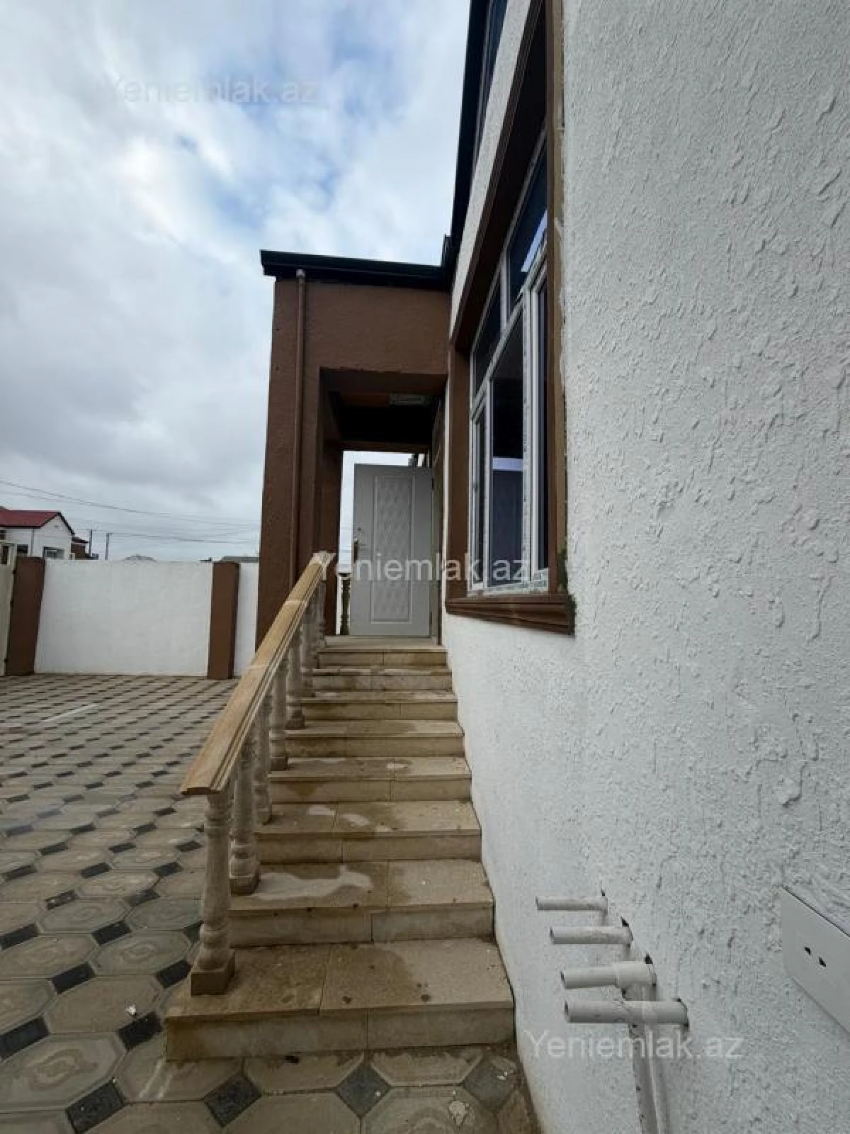 Satılır 4 otaqlı həyət evi 100 m²