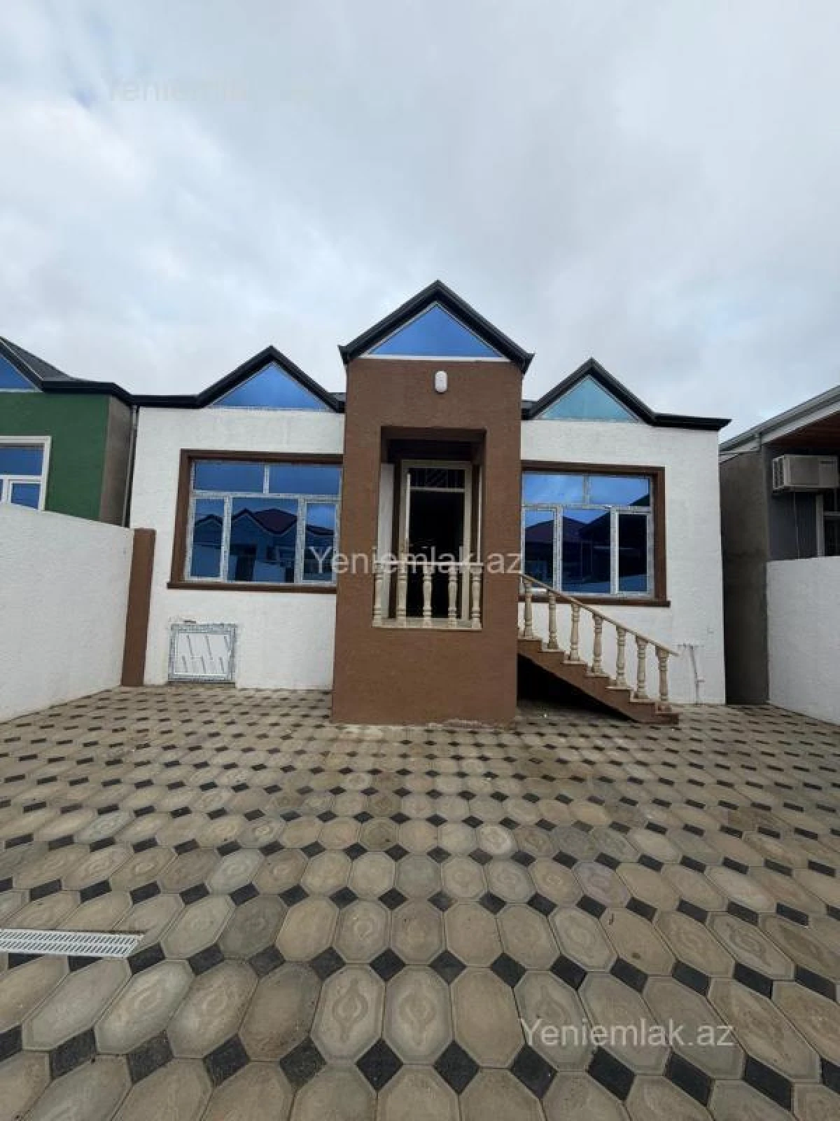 Satılır 4 otaqlı həyət evi 100 m²