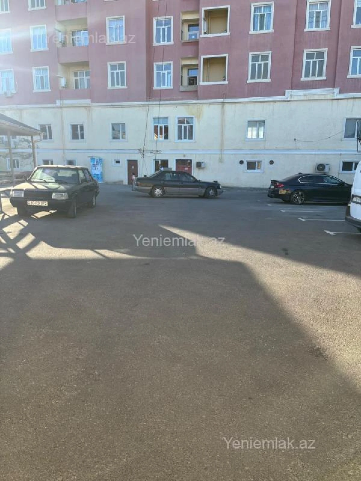 Satılır 2 otaqlı yeni tikili 80 m²
