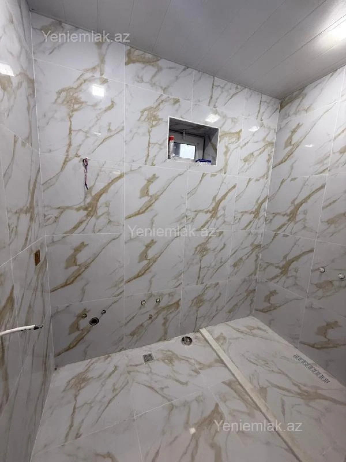 Satılır 4 otaqlı həyət evi 130 m²