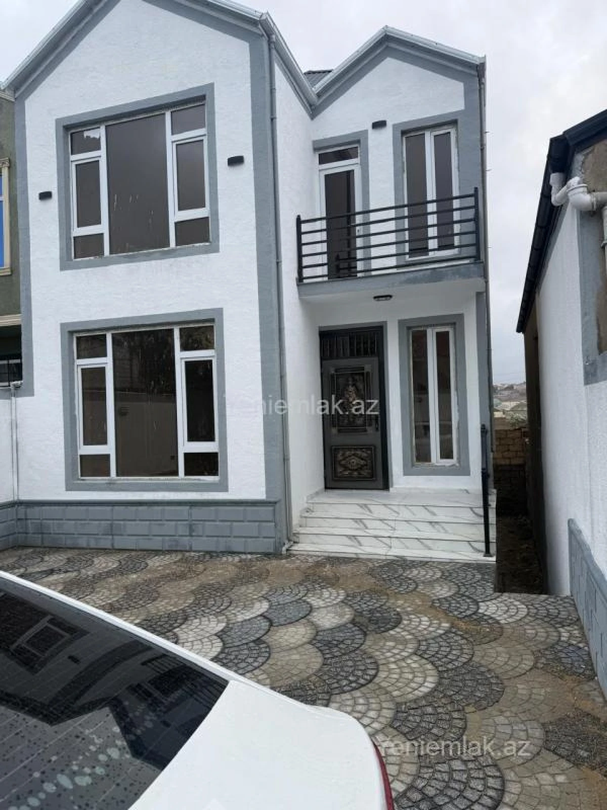 Satılır 4 otaqlı həyət evi 130 m²