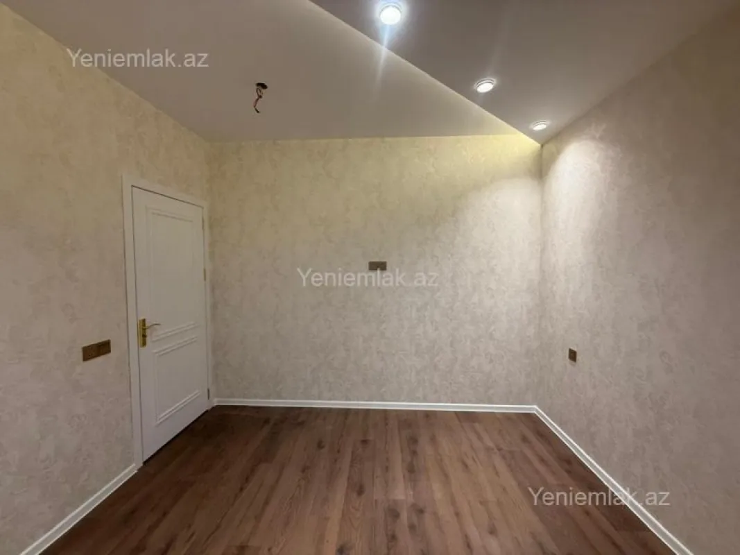 Satılır 4 otaqlı həyət evi 130 m²