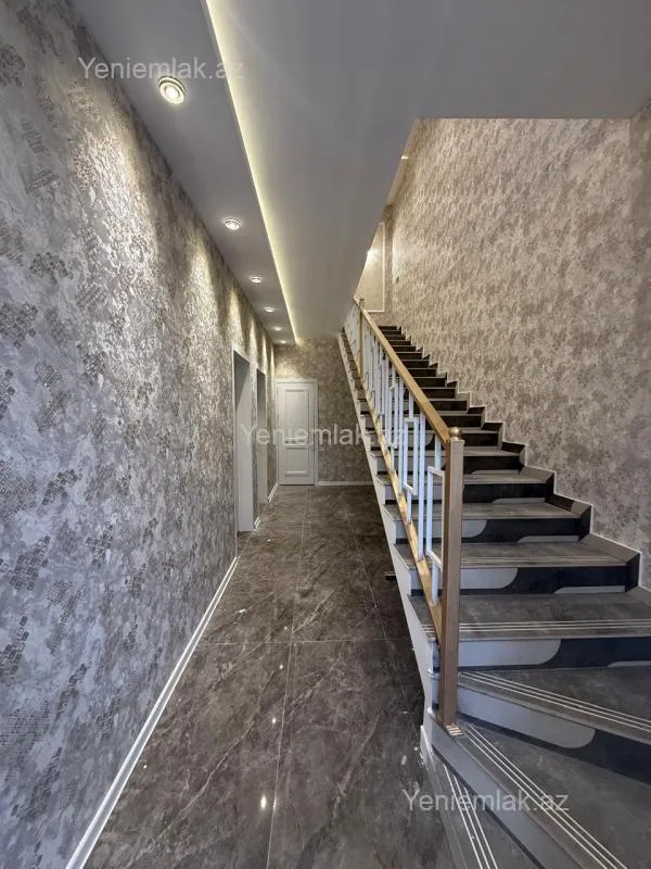 Satılır 4 otaqlı həyət evi 130 m²