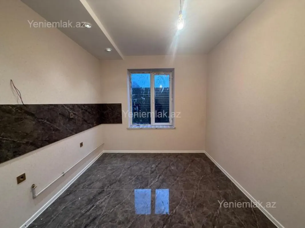Satılır 4 otaqlı həyət evi 130 m²