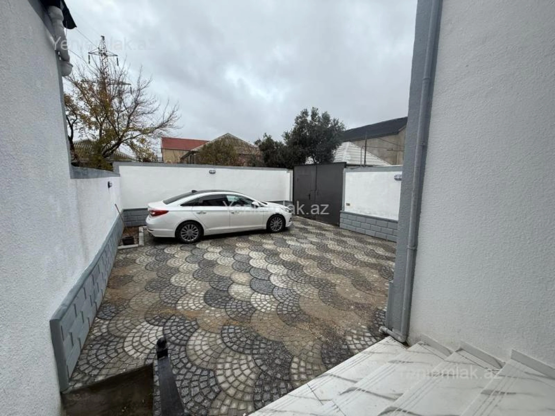 Satılır 4 otaqlı həyət evi 130 m²